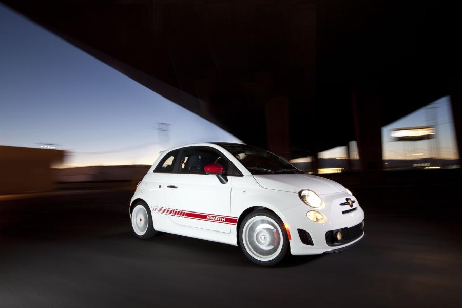  Abarth 500 2012 года  (NA) (фото 11 из 75)